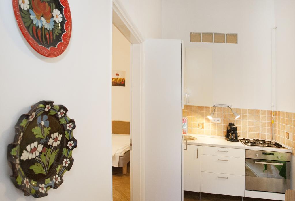 Carolyn Apartman In The Old City Apartment Budapest Exterior photo